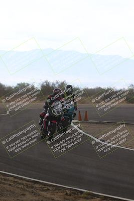 media/Sep-10-2022-SoCal Trackdays (Sat) [[a5bf35bb4a]]/Turn 2 (1pm)/